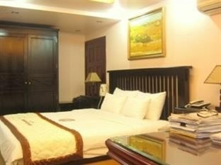 Bán khách sạn Phú Mỹ Hưng 10 phòng, đang có hợp đồng thuê giá cao giá chỉ 15 tỷ