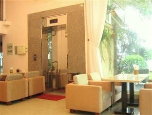Bán khách sạn Phú Mỹ Hưng 10 phòng, đang có hợp đồng thuê giá cao giá chỉ 32 tỷ