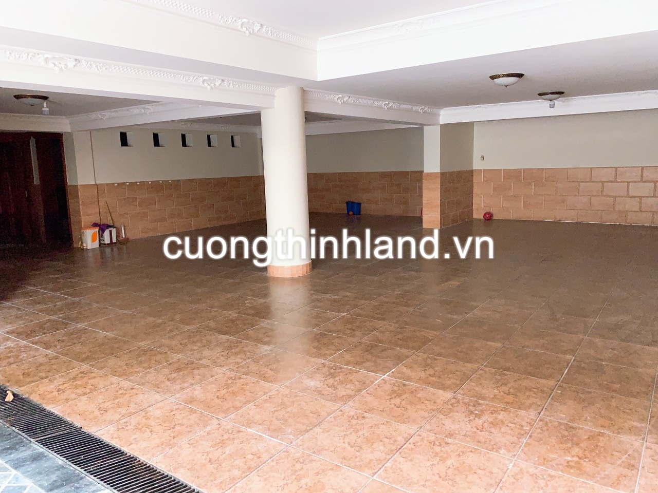 Cho thuê biệt thự cao cấp khu Nam Quang, Phú Mỹ Hưng, 7 phòng ngủ, có hầm +thang máy
